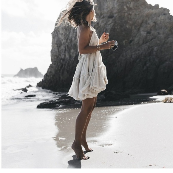 Raw hem tiered open back halter top mini dress - Picture 5 of 8